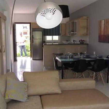 Bayview Gardens * Limisso